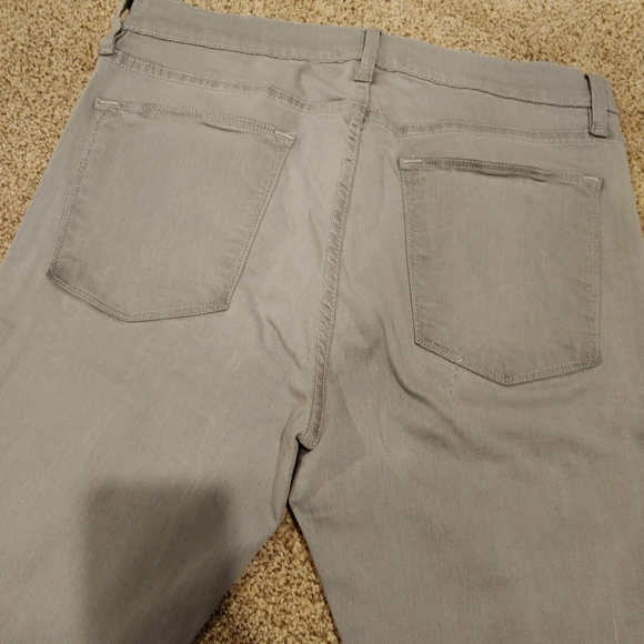 Frame Skinny Jean - Picture 7 of 8